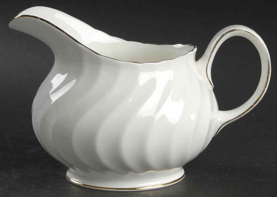Dover (Gold Trim) Gravy Boat by Tuscan - Royal Tuscan-1