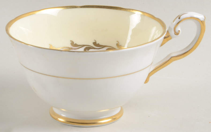 Dovedale Footed Cup by Tuscan - Royal Tuscan-1