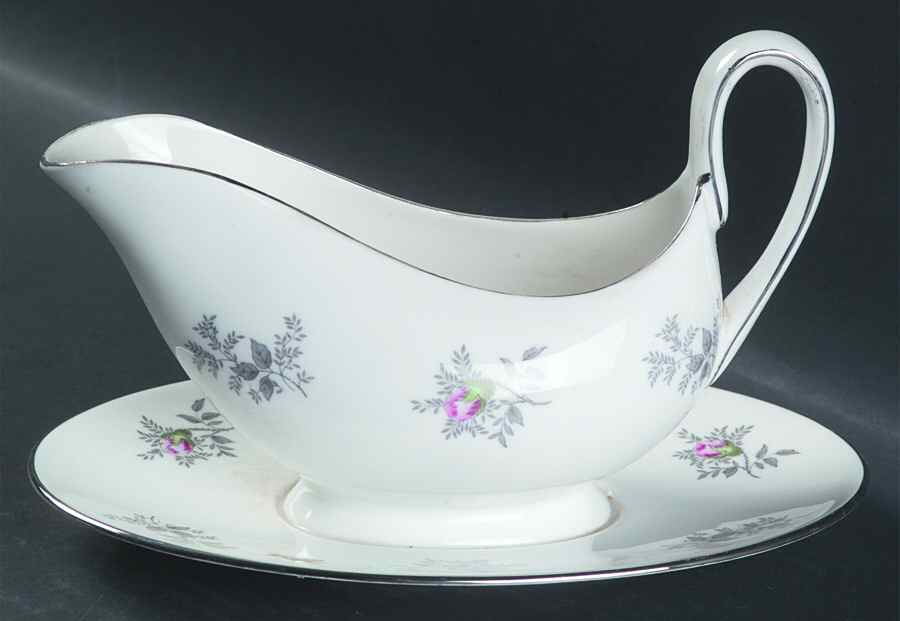 Duchess Gravy Boat with Attached Underplate by Tuscan - Royal Tuscan-1