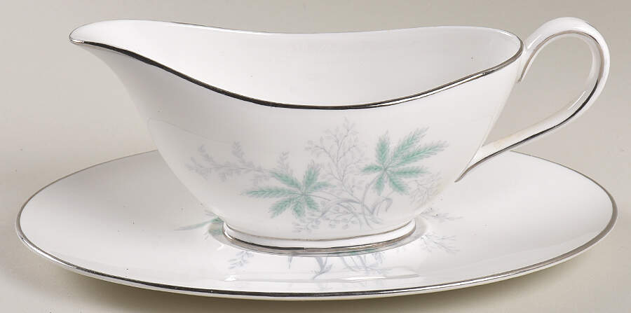 Ferndale Gravy Boat & Underplate by Tuscan - Royal Tuscan-1