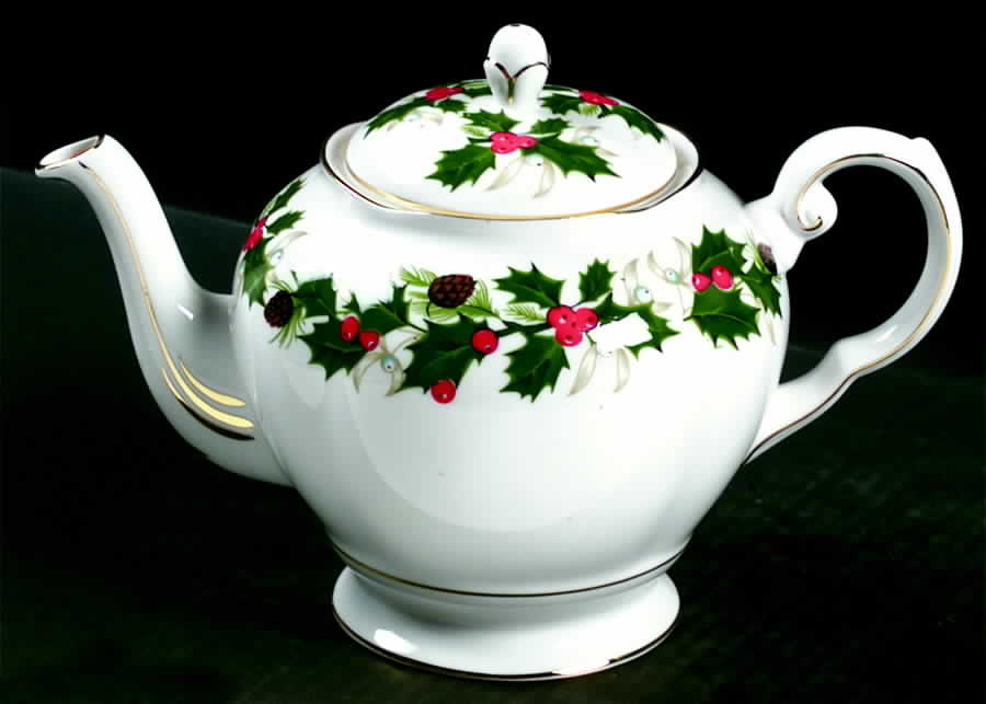 Noel Teapot & Lid by Tuscan - Royal Tuscan-1