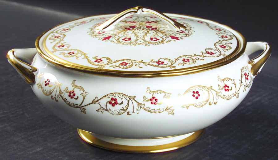 Richelieu Round Covered Vegetable by Tuscan - Royal Tuscan-1