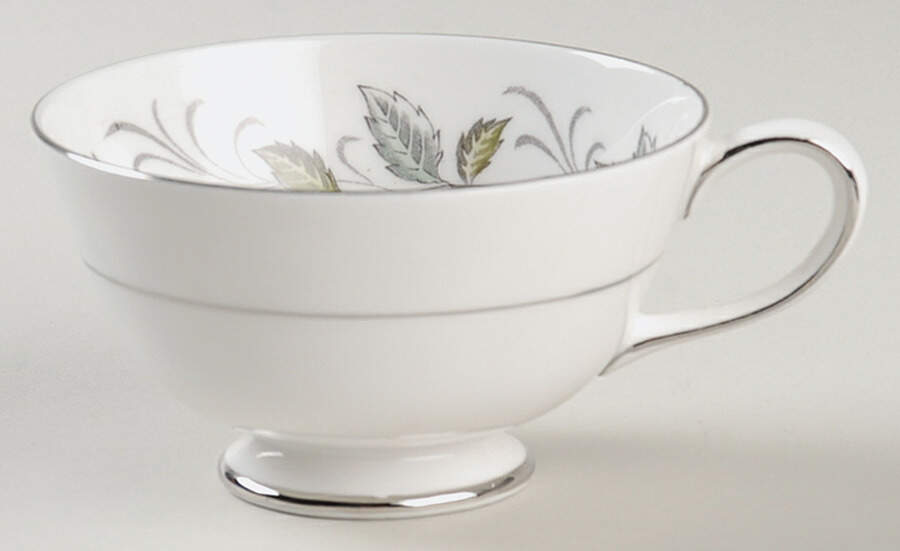 Rondeley Footed Cup by Tuscan - Royal Tuscan-1