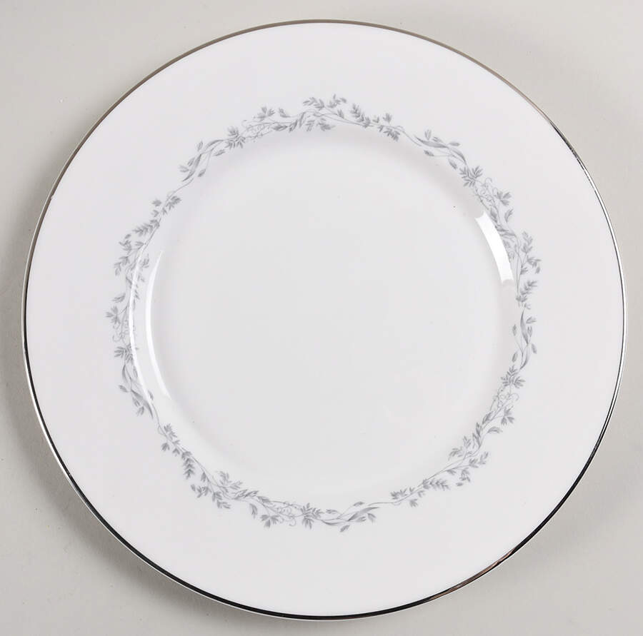 Silver Glade Dinner Plate by Tuscan - Royal Tuscan-1