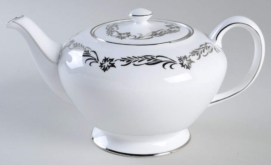 Silver Heritage Teapot & Lid by Tuscan - Royal Tuscan-1