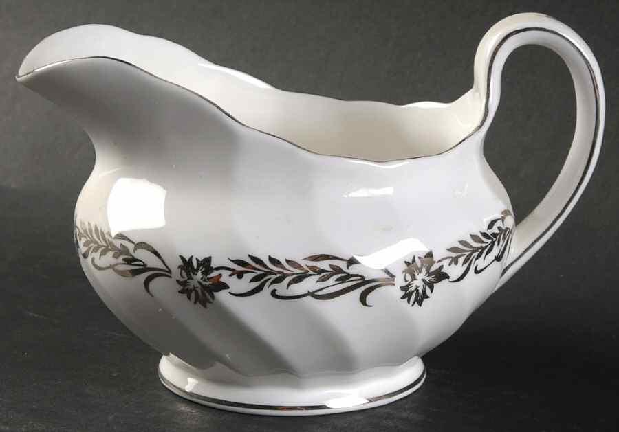 Silver Heritage Gravy Boat by Tuscan - Royal Tuscan-1