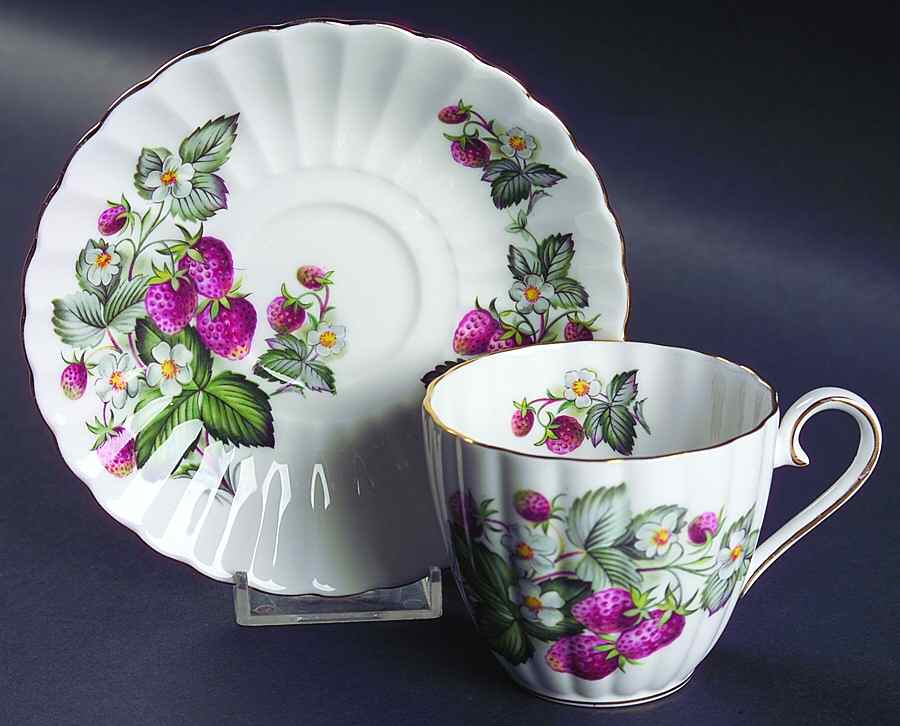 Strawberry Flat Cup & Saucer Set by Tuscan - Royal Tuscan-1