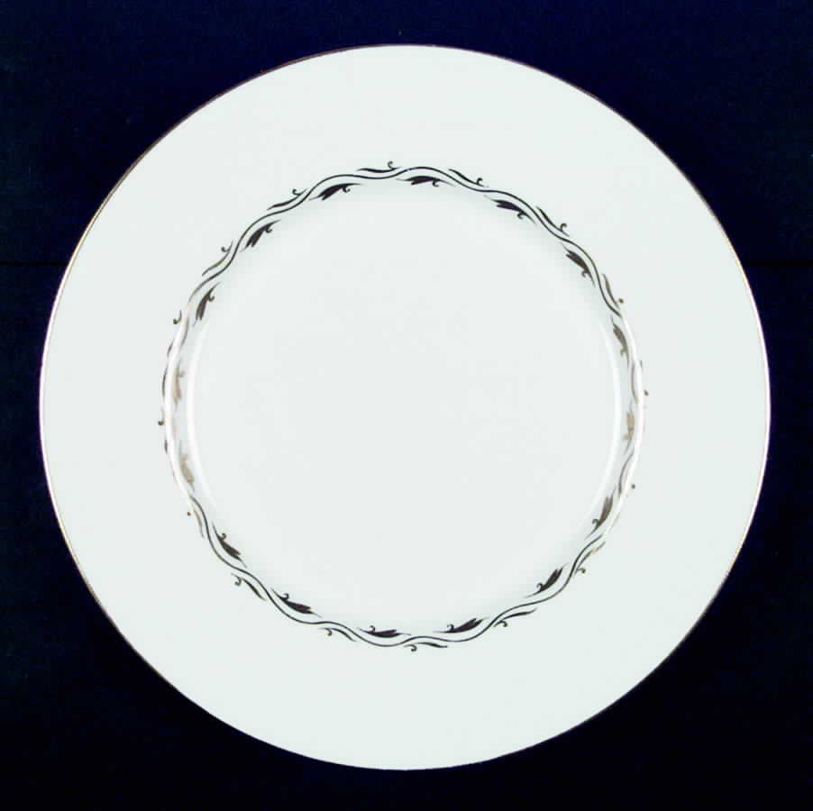 Tudor Dinner Plate by Tuscan - Royal Tuscan-1