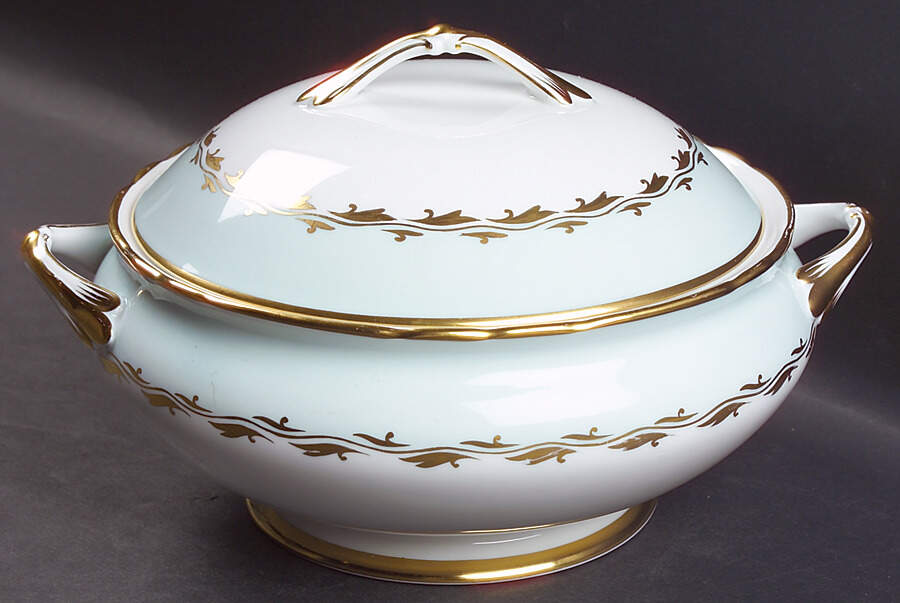 Westminster Round Covered Vegetable by Tuscan - Royal Tuscan-1