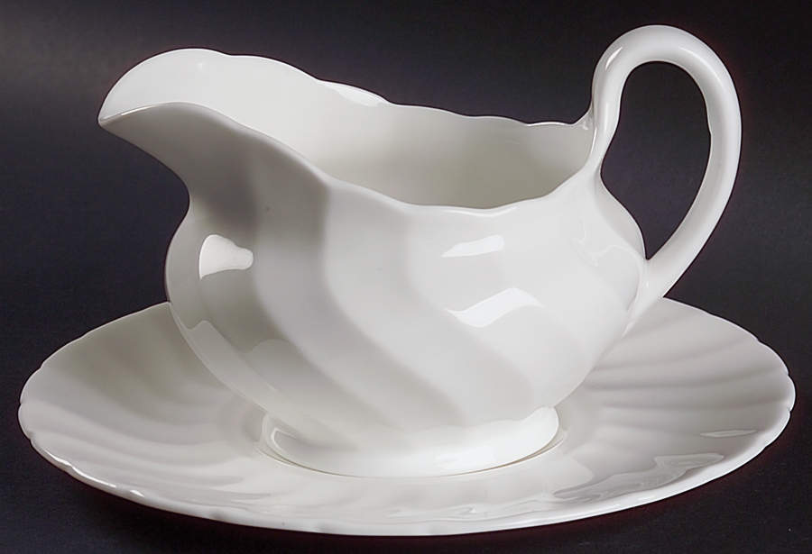 Whitecliffe Gravy Boat & Underplate by Tuscan - Royal Tuscan-1