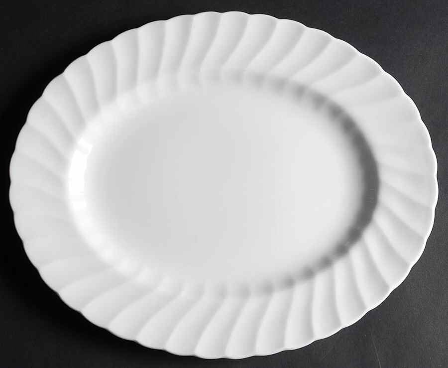 Whitecliffe 13" Oval Serving Platter by Tuscan - Royal Tuscan-1