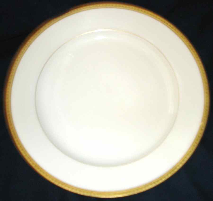TRV148 Dinner Plate by Tressemanes & Vogt-1