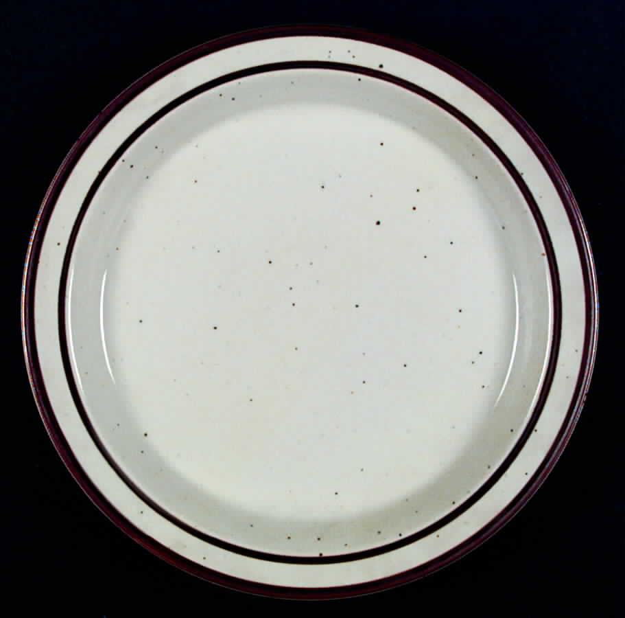 TAK3 Dinner Plate by Takahashi-1