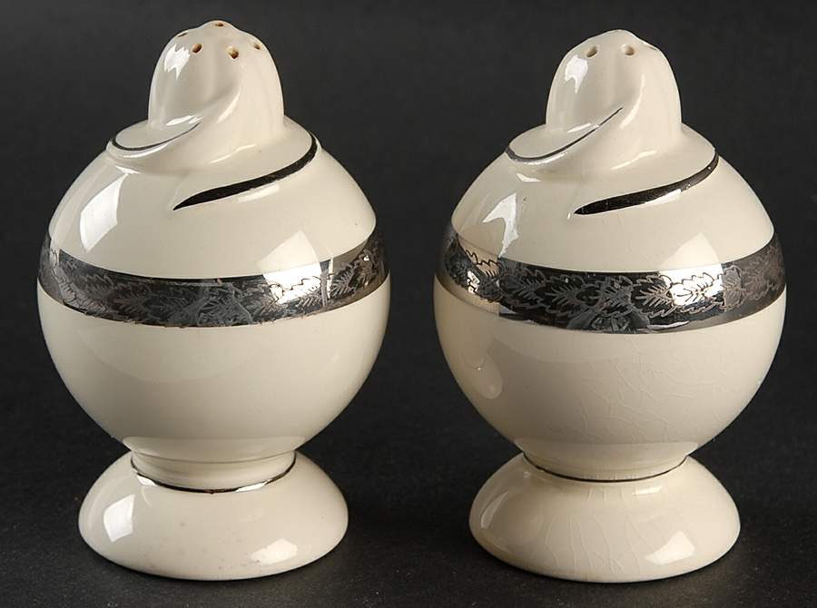 4404 Salt & Pepper Set by Taylor, Smith & Taylor (Ts&T)-1