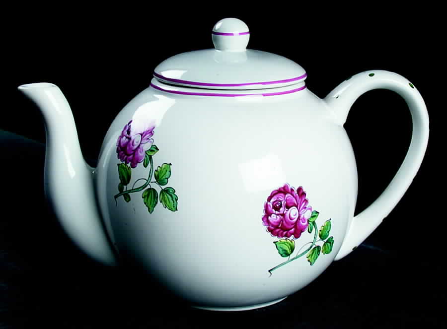 Strasbourg Flowers Teapot & Lid by Tiffany-1