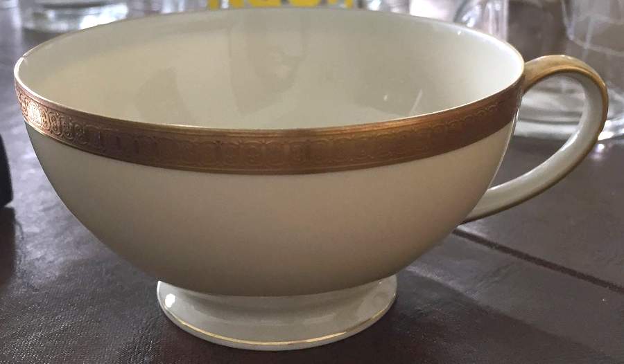 795 Footed Cup by Tirschenreuth-1