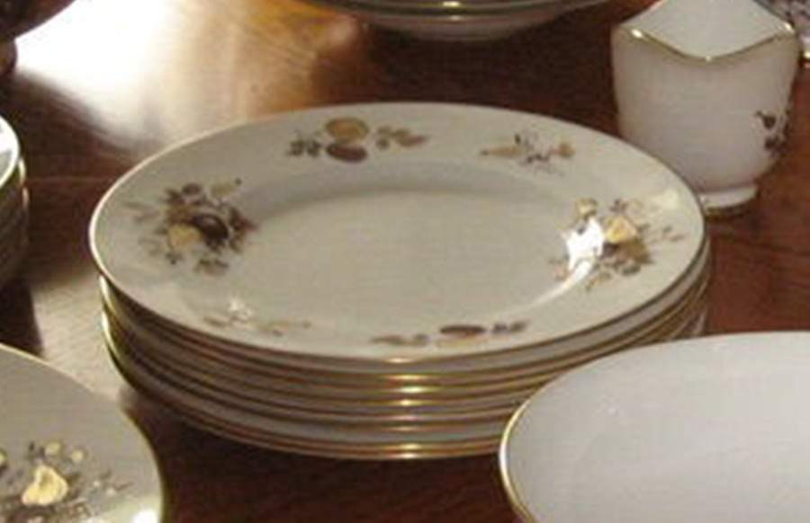 Golden Fruit Salad Plate by Tuscan - Royal Tuscan-1