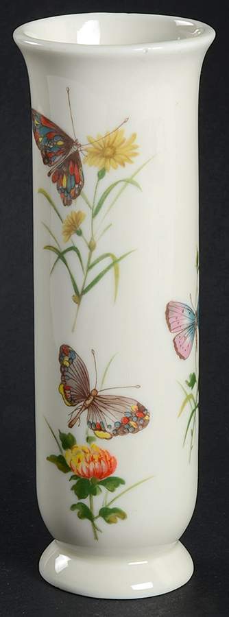 Dew Bud Vase by Takahashi-1