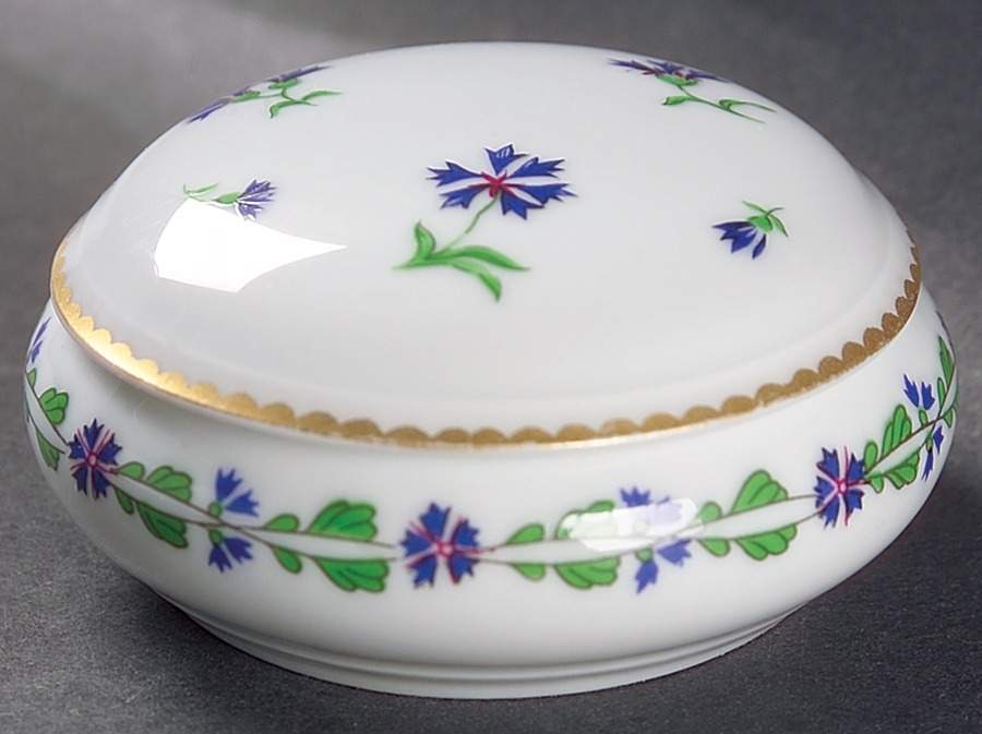 Villandry Round Box & Lid by Tiffany-1