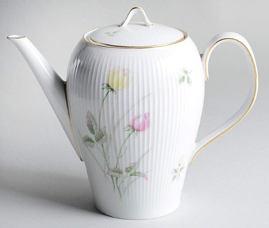 2031 Coffee Pot & Lid by Thomas-1