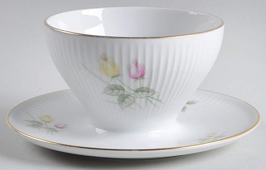 2031 Gravy Boat with Attached Underplate by Thomas-1
