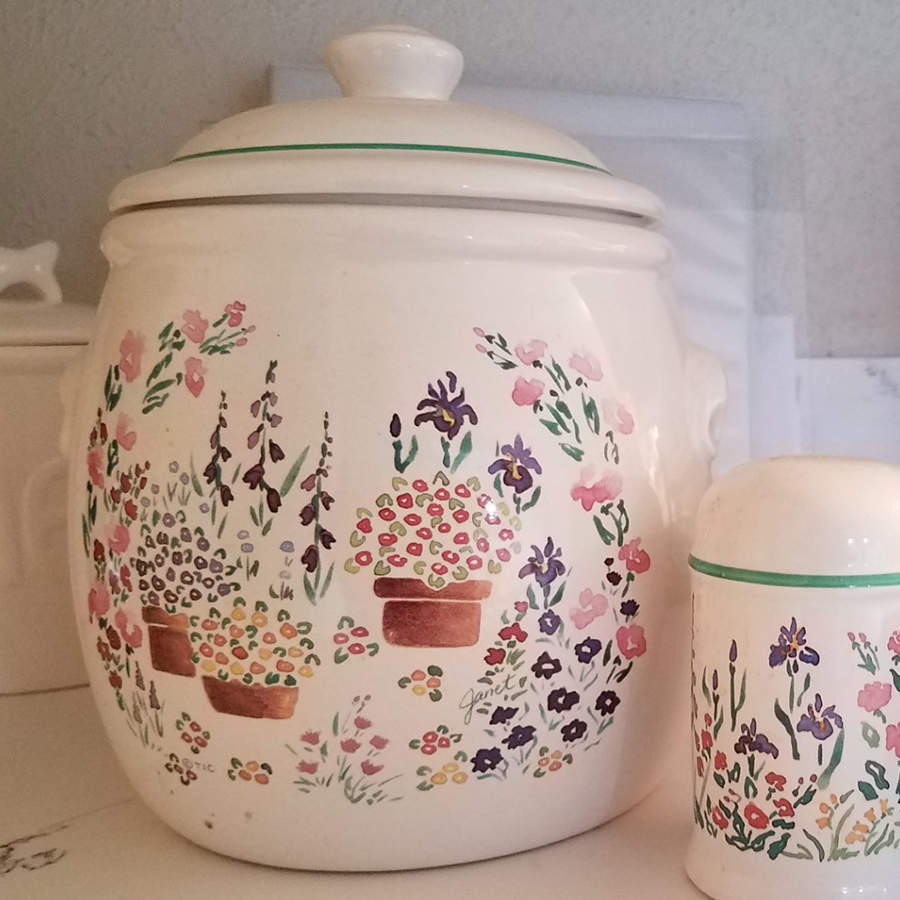 Garden Walk Cookie Jar & Lid by Treasure Craft-1