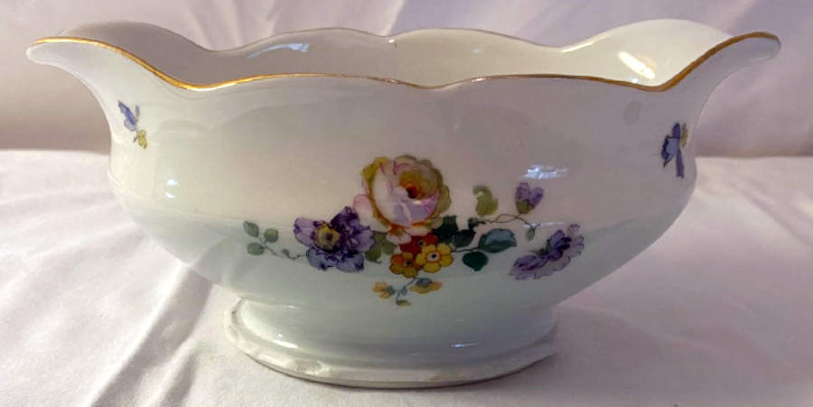 3193 Gravy Boat by Thomas-1