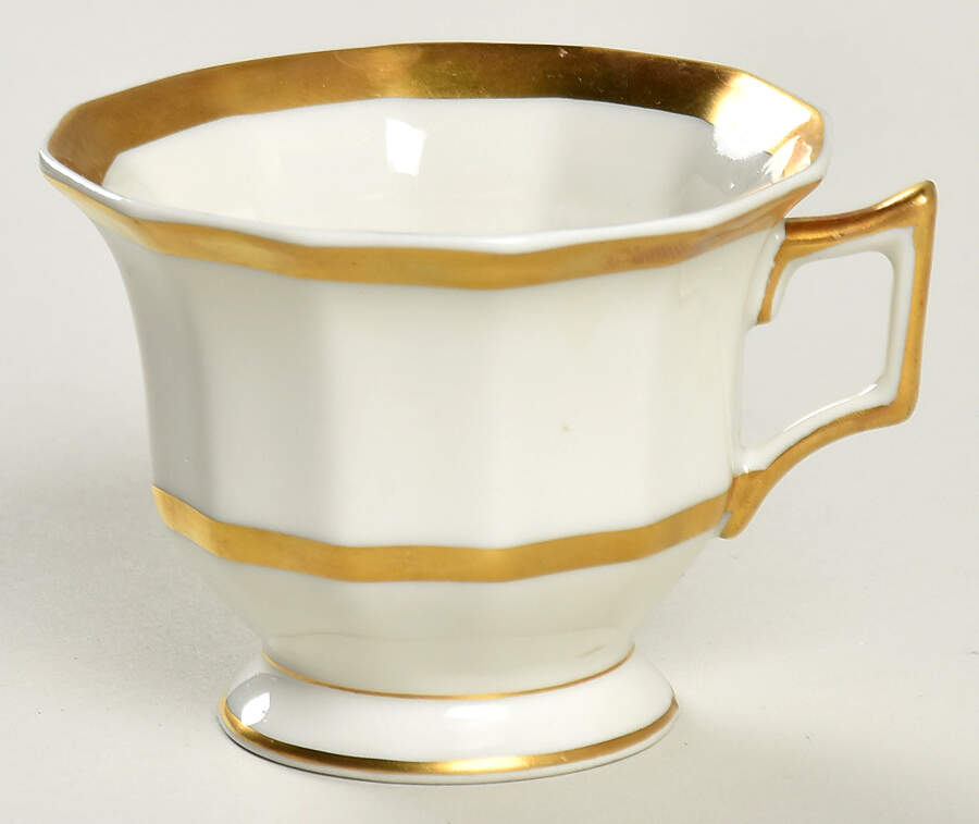 TRV180 Footed Demitasse Cup by Tressemanes & Vogt-1
