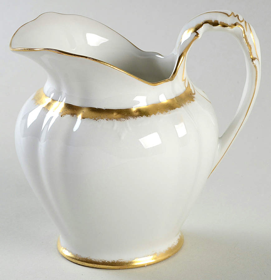 Wilmington Creamer by Tressemanes & Vogt-1