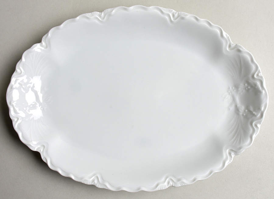 THU127 11" Oval Serving Platter by Thun-1