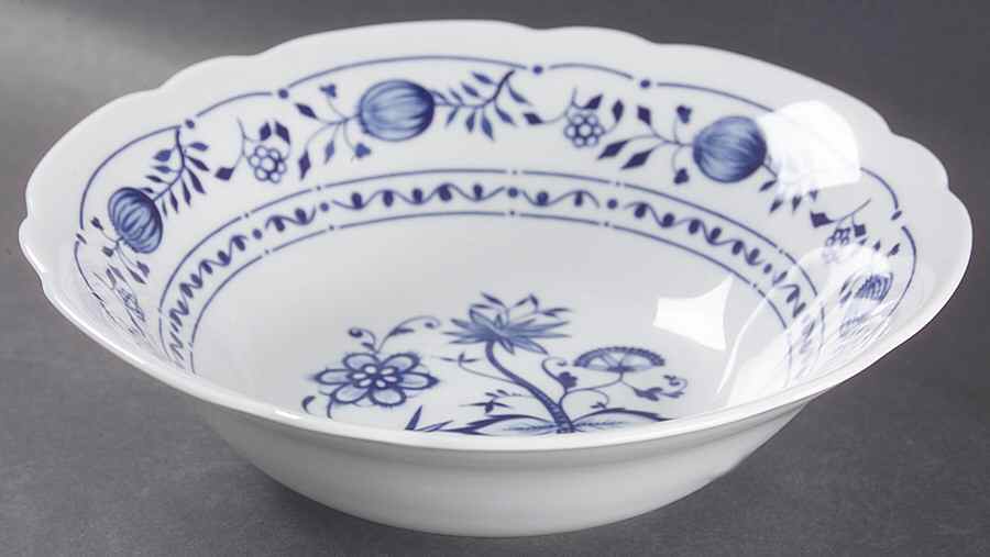 Zwiebelmuster 8" Round Vegetable Bowl by Triptis-1