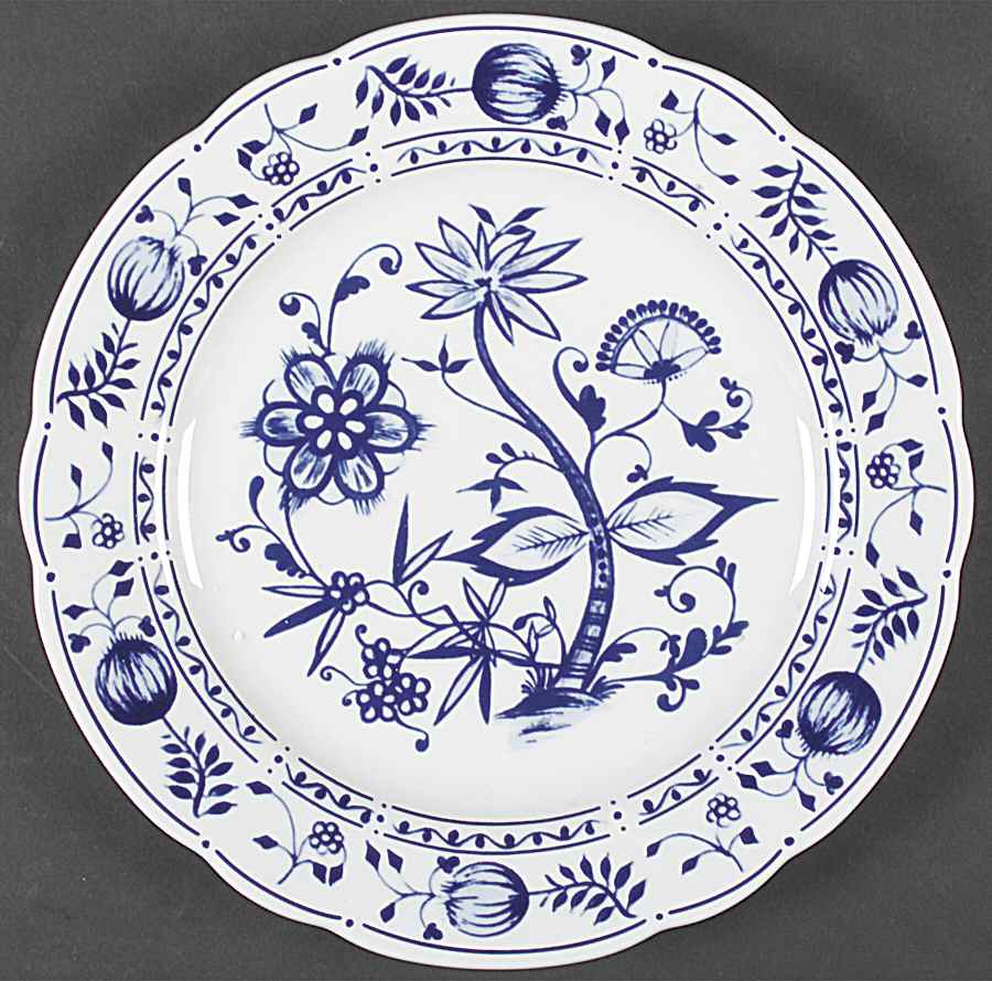 Zwiebelmuster Dinner Plate by Triptis-1