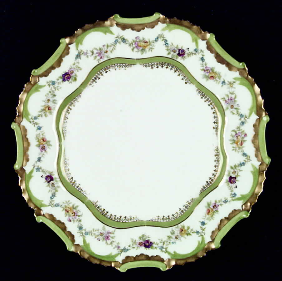 TRV189 Green Dinner Plate by Tressemanes & Vogt-1