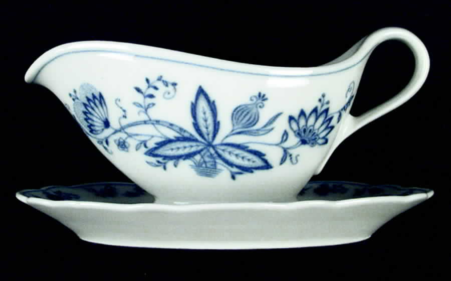 Blue Onion Gravy Boat with Attached Underplate by Tirschenreuth-1