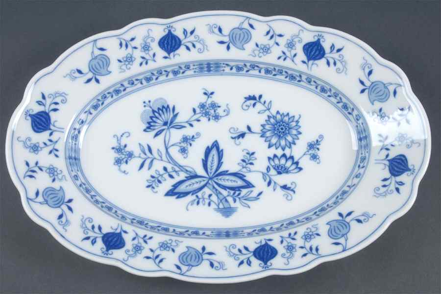 Blue Onion 13" Oval Serving Platter by Tirschenreuth-1