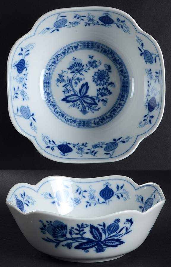 Blue Onion 7" Square Bowl by Tirschenreuth-1