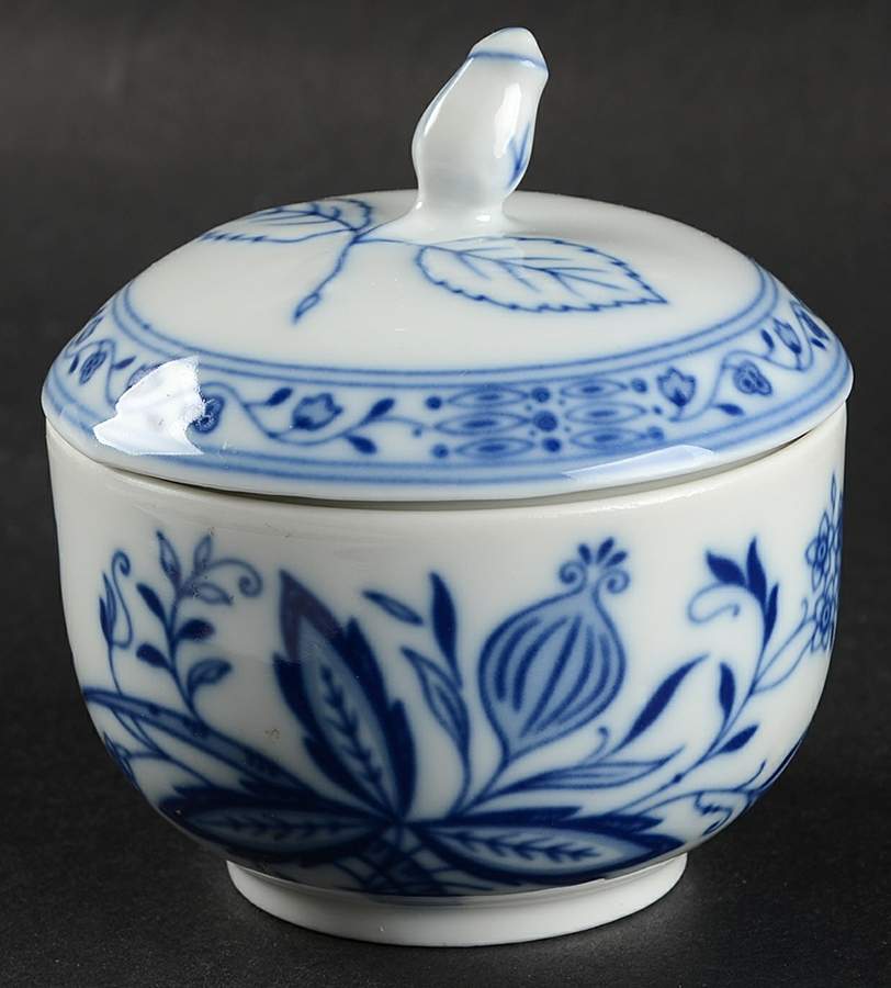 Blue Onion Mini Sugar Bowl & Lid by Tirschenreuth-1