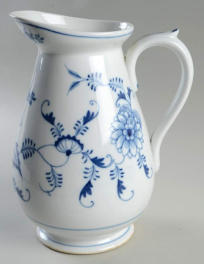Blue Onion (Smooth) Large Pitcher by Thun-1