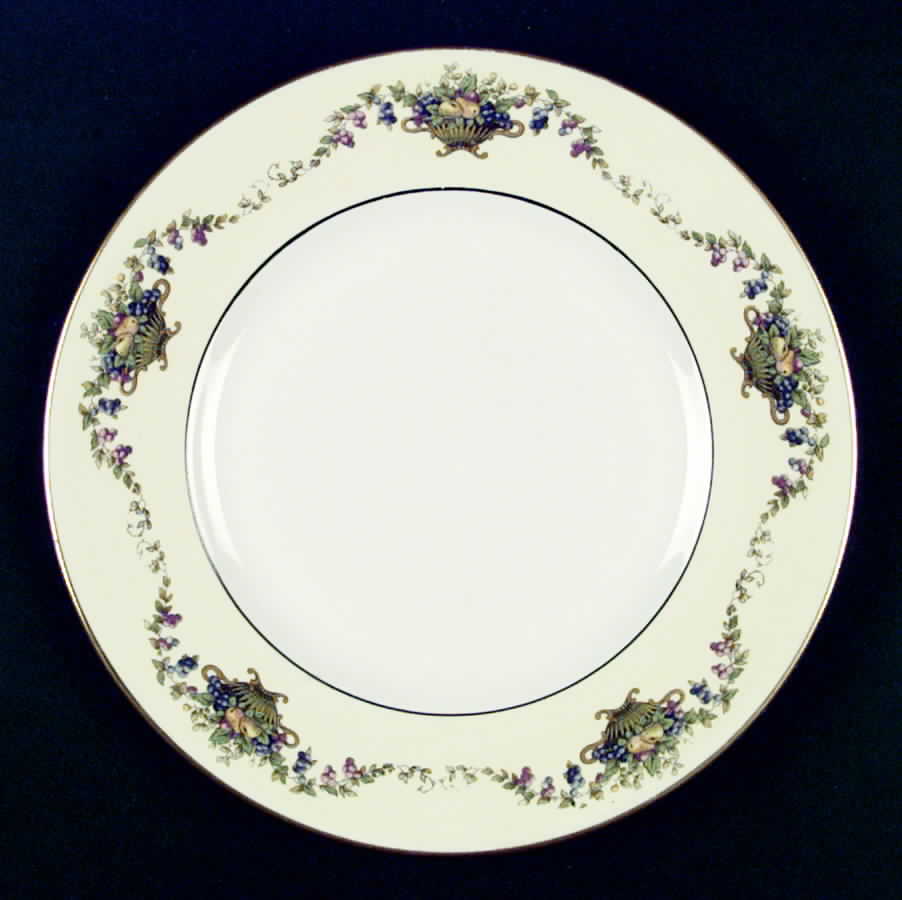 TAT18 Dinner Plate by Tatler of Trenton-1
