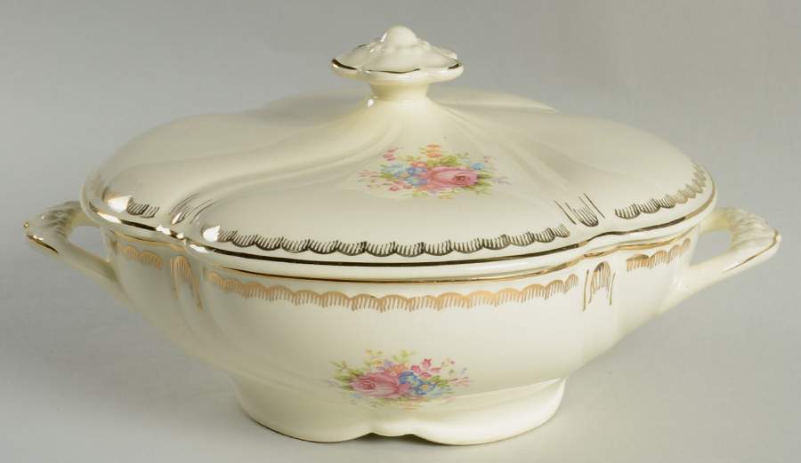 TST361 Round Covered Vegetable by Taylor, Smith & Taylor (Ts&T)-1