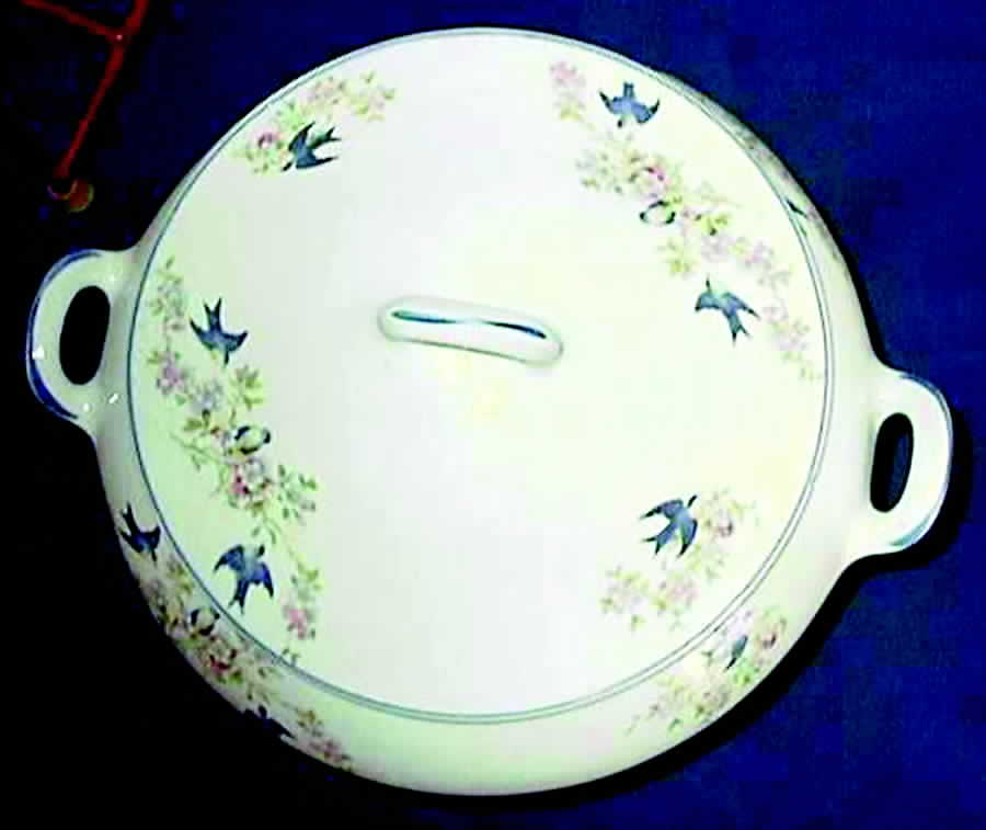 TST363 Round Covered Vegetable by Taylor, Smith & Taylor (Ts&T)-1