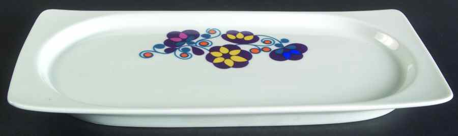 Carolyn Large Sandwich Tray by Thomas-1