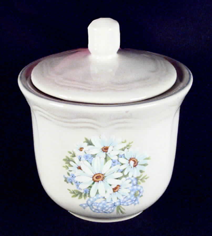 Daisy Bouquet Sugar Bowl & Lid by Tienshan-1