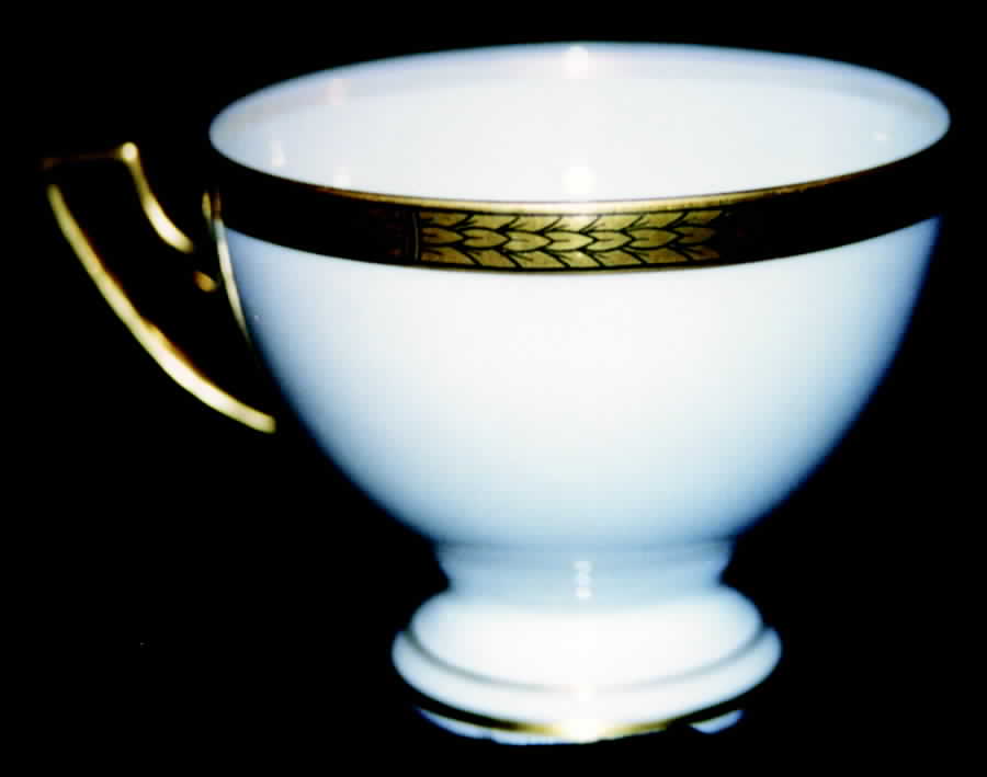 537 Footed Cup by Thomas-1