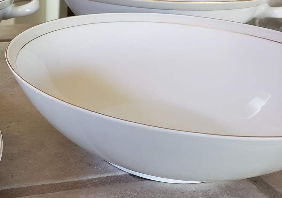 THO140 9" Round Vegetable Bowl by Thomas-1