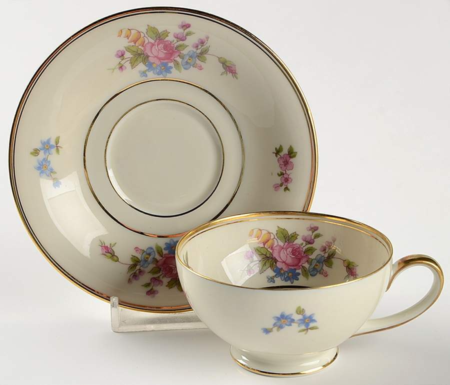 Queensrose (Smooth #159) Footed Demitasse Cup & Saucer Set by Tirschenreuth-1