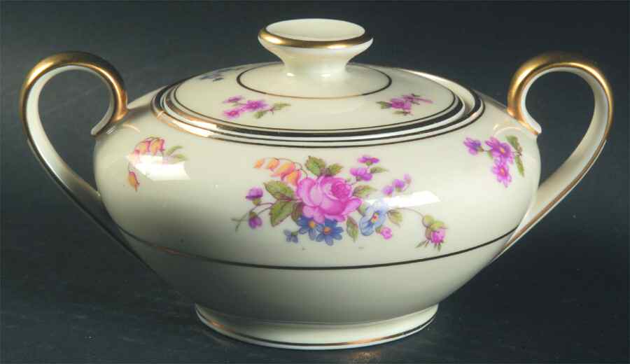 Queensrose (Smooth #159) Sugar Bowl & Lid by Tirschenreuth-1