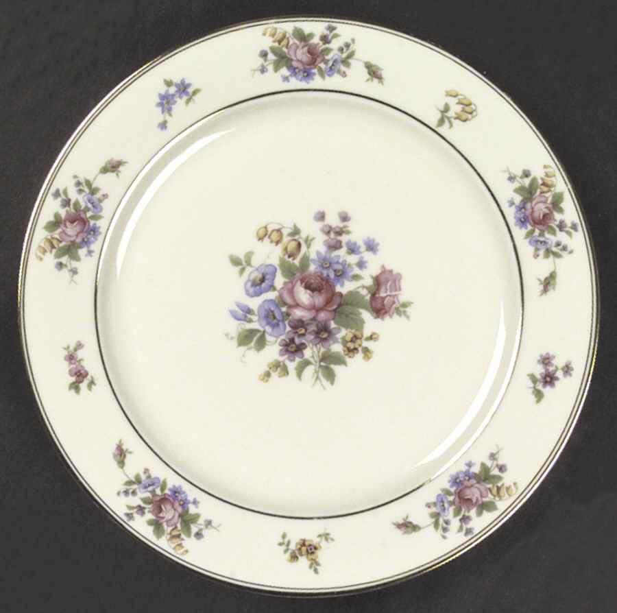 Queensrose (Smooth #159) Dinner Plate by Tirschenreuth-1