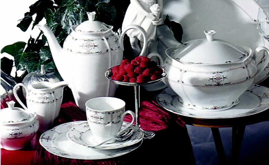 Mirador Flat Cup & Saucer Set by Tirschenreuth-1
