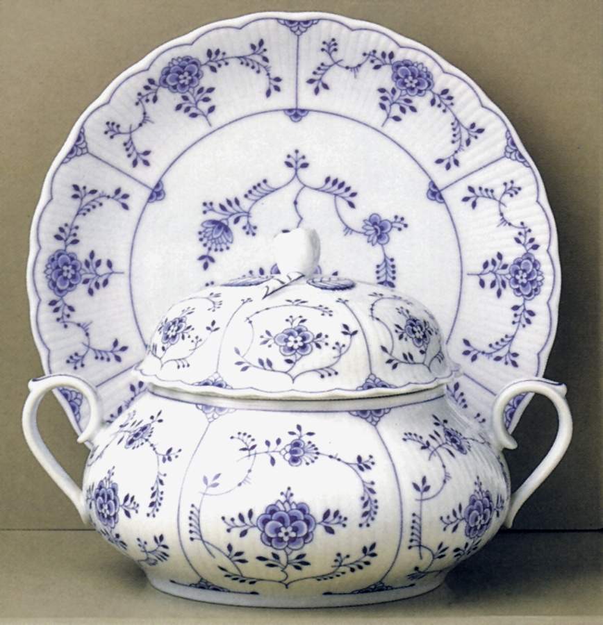 Salzburg Blue Dinner Plate by Tirschenreuth-1